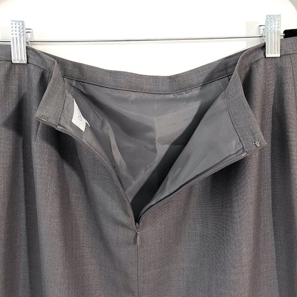 Calvin Klein Women’s Size 10 Smoke Gray Solid Knee Length Career Pencil Skirt - Picture 8 of 10